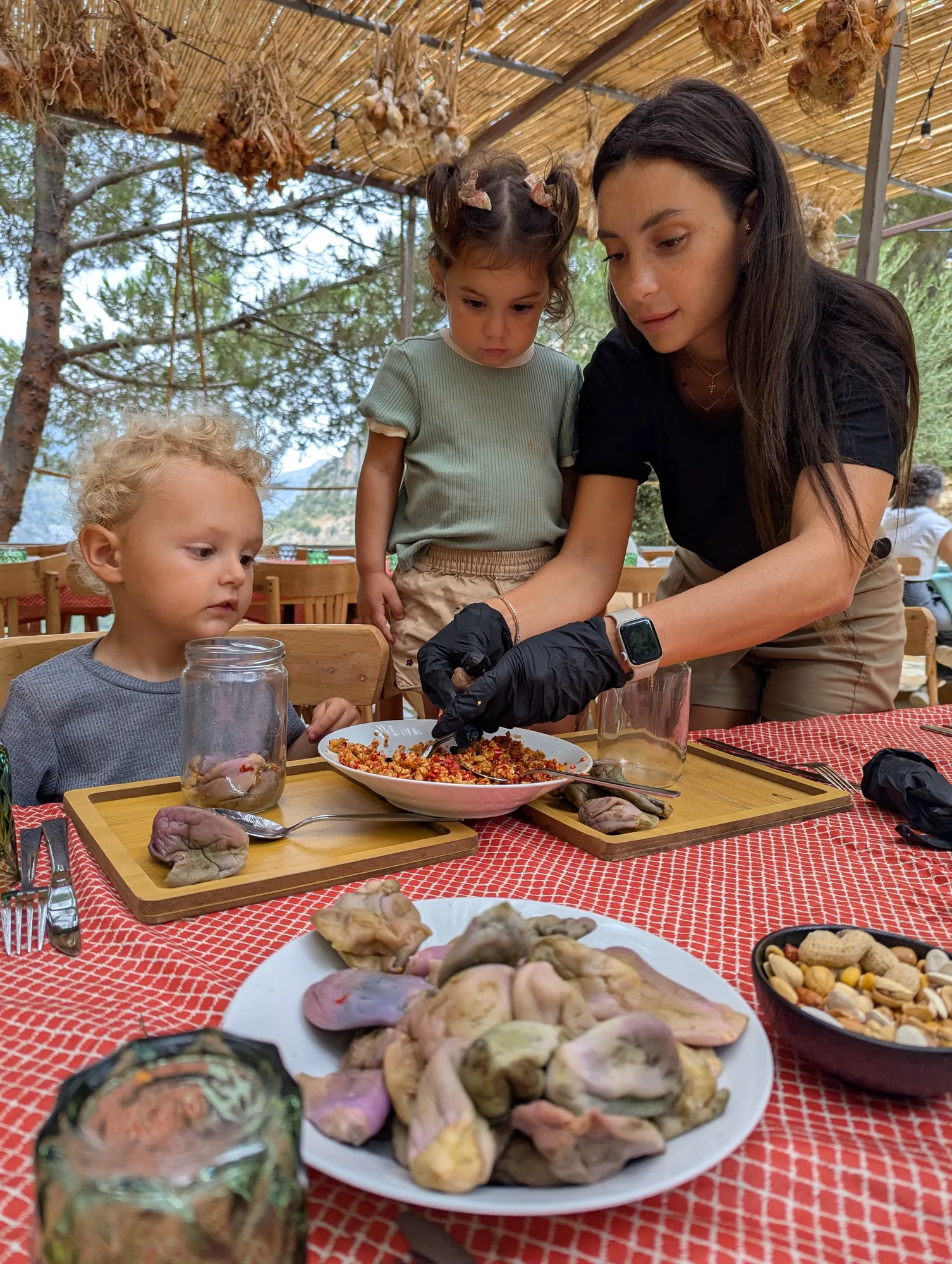 A family making seasonal food together at Sannour